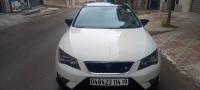 moyenne-berline-seat-leon-2014-setif-algerie