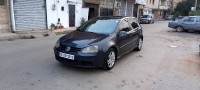 voitures-volkswagen-golf-5-2006-dar-el-beida-alger-algerie