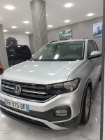 voitures-volkswagen-t-cross-2022-oran-algerie