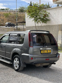 voitures-nissan-x-trail-2006-constantine-algerie