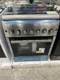 Cuisinière Arthur Martin Inox 4 feux ventilée Catalysée 