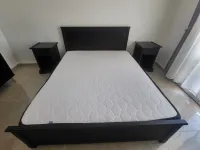 Lit 2 places