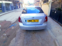 voitures-chevrolet-optra-4-portes-2004-tlemcen-algerie