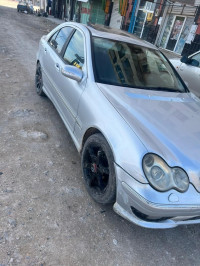 voitures-mercedes-classe-c-coupe-2005-ain-djasser-batna-algerie