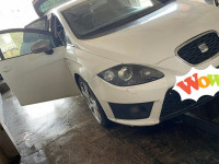 voitures-seat-leon-2012-zeghaia-mila-algerie