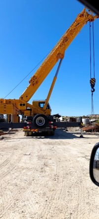 construction-works-location-grue-mobile-xcmg-25t-50t-60t-ouled-fayet-alger-algeria