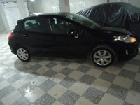 moyenne-berline-peugeot-308-2011-premium-hammam-dhalaa-msila-algerie