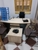 accessoires-de-bureaux-un-bureau-equipe-souk-ahras-algerie