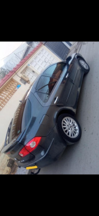 voitures-renault-laguna-2-2001-beni-zentis-relizane-algerie