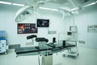 Bras d'anesthésie et bras de chirurgie