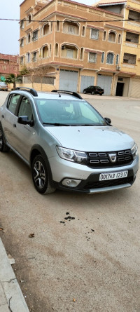 voitures-dacia-sandero-2023-ain-oussara-djelfa-algerie