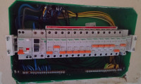 construction-works-electricien-batiment-ambulant-professionel-a-oran-algeria