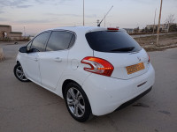 voitures-peugeot-208-2013-allure-tlemcen-algerie