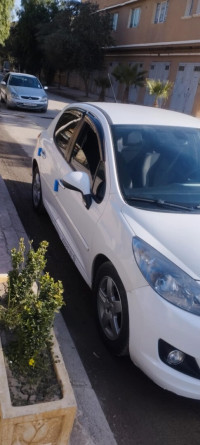 voitures-peugeot-207-2012-batna-algerie