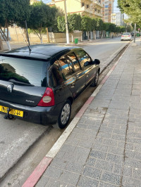 voitures-renault-clio-campus-2010-ain-defla-algerie