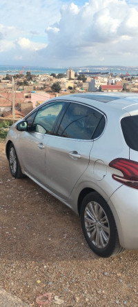 voitures-peugeot-208-2018-allure-facelift-bir-el-djir-oran-algerie