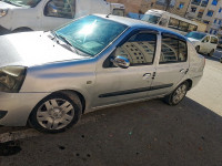 voitures-renault-clio-classique-2007-bouira-algerie