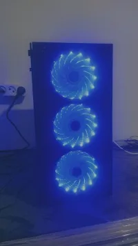 كمبيوتر gaming pc  مع تلفاز بلازما  وادوات اللعب 
