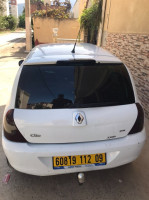 voitures-renault-clio-campus-2012-bye-bouinan-blida-algerie