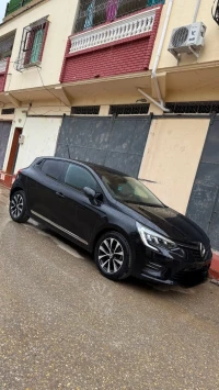Renault Clio 5  2023 