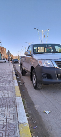 utilitaire-toyota-hilux-2016-legend-dc-4x2-naama-algerie