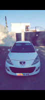 citadine-peugeot-207-2011-bouzareah-alger-algerie