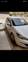 moyenne-berline-peugeot-308-2015-active-ouled-mimoun-tlemcen-algerie