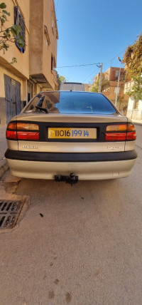 voitures-renault-laguna-1-1999-tiaret-algerie