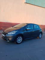 citadine-peugeot-208-2014-access-oggaz-mascara-algerie