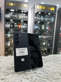 Galaxy Z Fold 5 12GB 256GB 2SIM cassé Avant