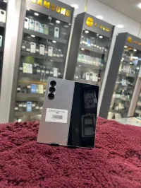Galaxy Z Fold 6 12GB 512GB Fissuré Avant