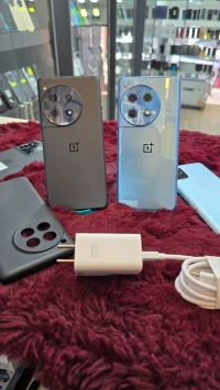 Oneplus 12R 12/256 SnapDragon 8 Gen 2