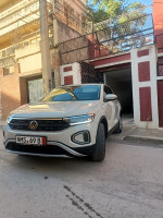 voitures-volkswagen-t-roc-2023-life-constantine-algerie