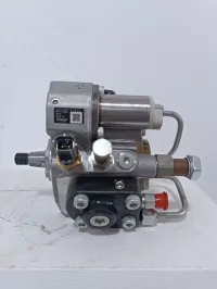 V8