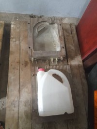 صناعة-و-تصنيع-moule-5-litre-وهران-الجزائر