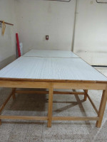 industrie-fabrication-table-de-travail-d-atelier-couture-bouira-algerie