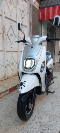 motos-et-scooters-vms-estate-x-2023-mecheria-naama-algerie