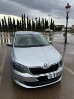 voitures-skoda-fabia-2015-hydra-alger-algerie