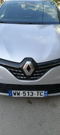 Clio 5 tecno la 100 chevaux turbo tecno 2022 tecno