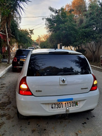 voitures-renault-clio-campus-2013-ouled-el-alleug-blida-algerie