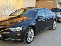 voitures-volkswagen-passat-2022-oran-algerie