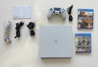 consoles-console-ps4-slim-blanche-500g-en-excellent-etat-avec-2-jeux-reghaia-alger-algerie