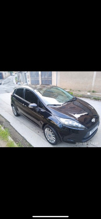 voitures-ford-fiesta-2012-kouba-alger-algerie