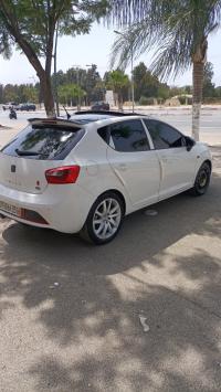 سيارات-seat-ibiza-2015-البليدة-الجزائر