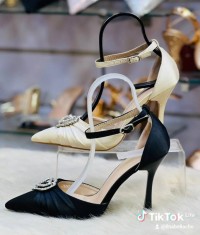 Chaussures femme  très élégantes
