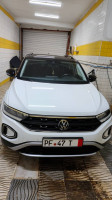 moyenne-berline-volkswagen-t-roc-2022-algerie