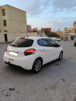 voitures-peugeot-208-2019-allure-facelift-setif-algerie