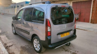 voitures-citroen-berlingo-2016-sidi-lakhdaara-mostaganem-algerie