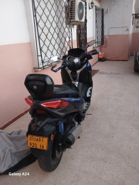 motos-et-scooters-yamaha-xmax-300-2020-el-madania-alger-algerie