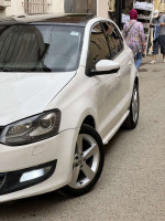 voitures-volkswagen-polo-2013-life-douaouda-tipaza-algerie